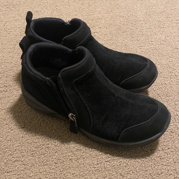 Easy Spirit suede ankle booties 6.5M - Picture 2 of 7